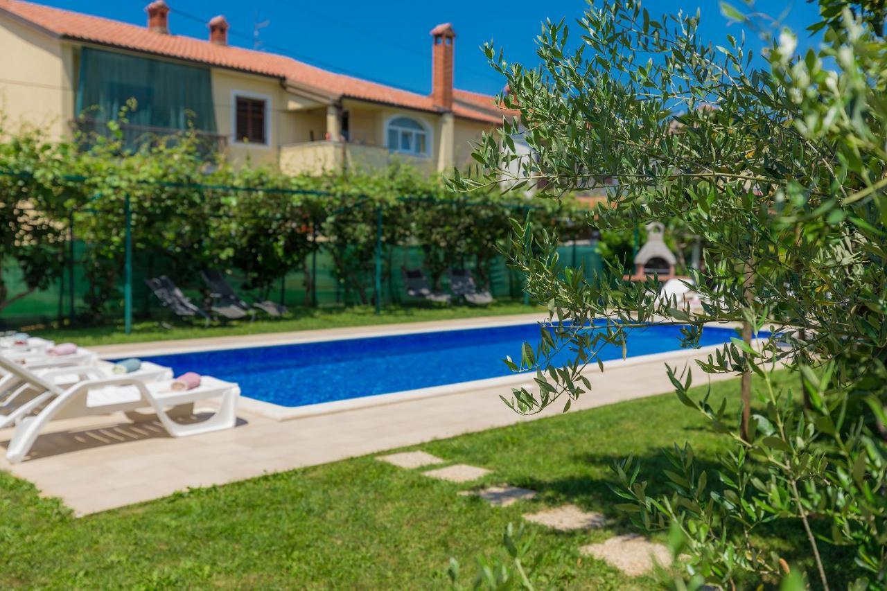 אומאג Villa Toni מראה חיצוני תמונה